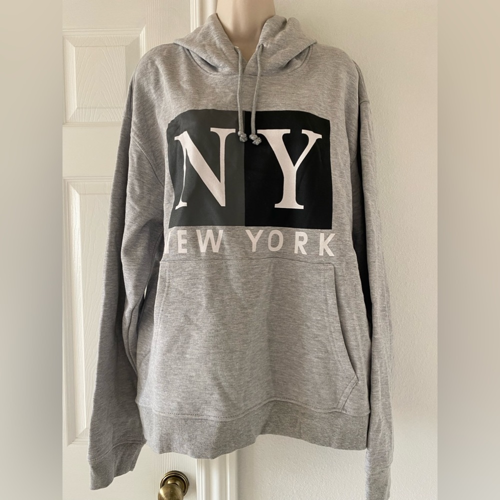 NEW WOMENS NEW YORK GRAY HOODED SWEATSHIRT